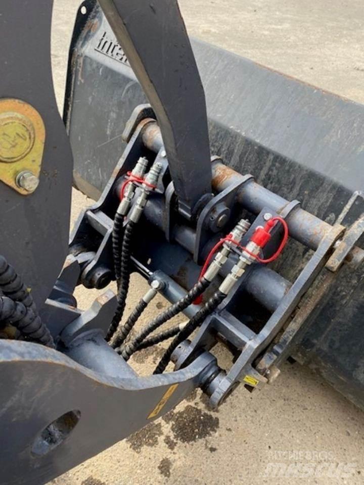 Eurotrac W12 Minilader