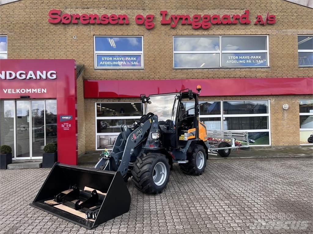 GiANT G3500 Minilader