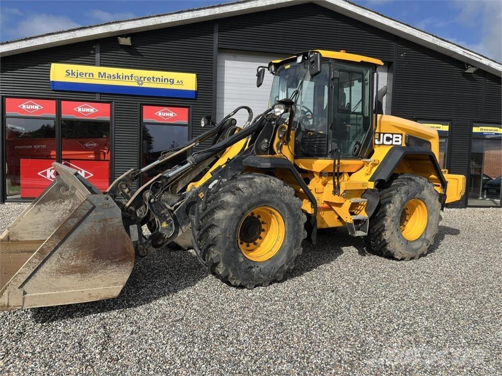 JCB 427 HT Radlader
