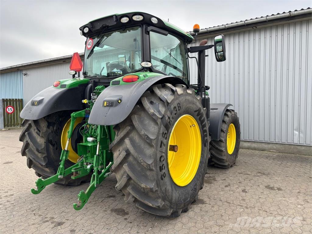 John Deere 6145R Traktoren