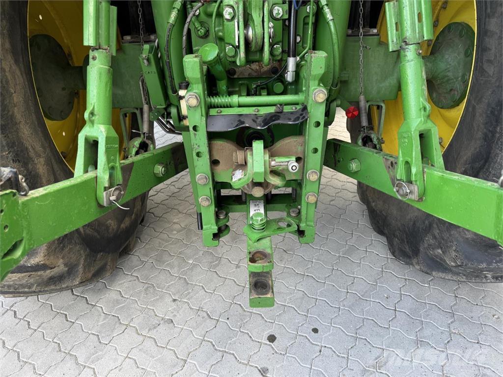 John Deere 6210R Traktoren