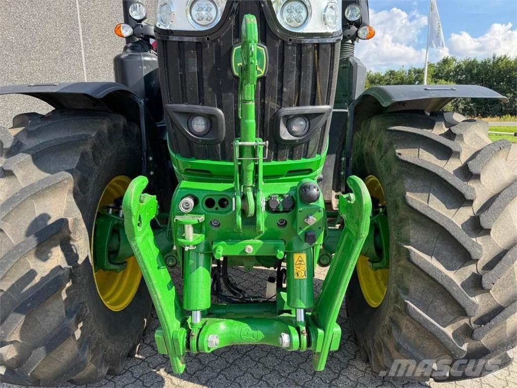 John Deere 6250R Traktoren