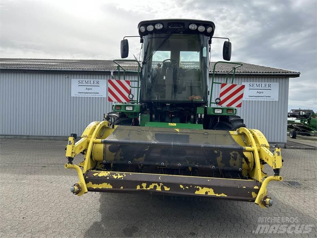 John Deere 7500 Feldhäcksler