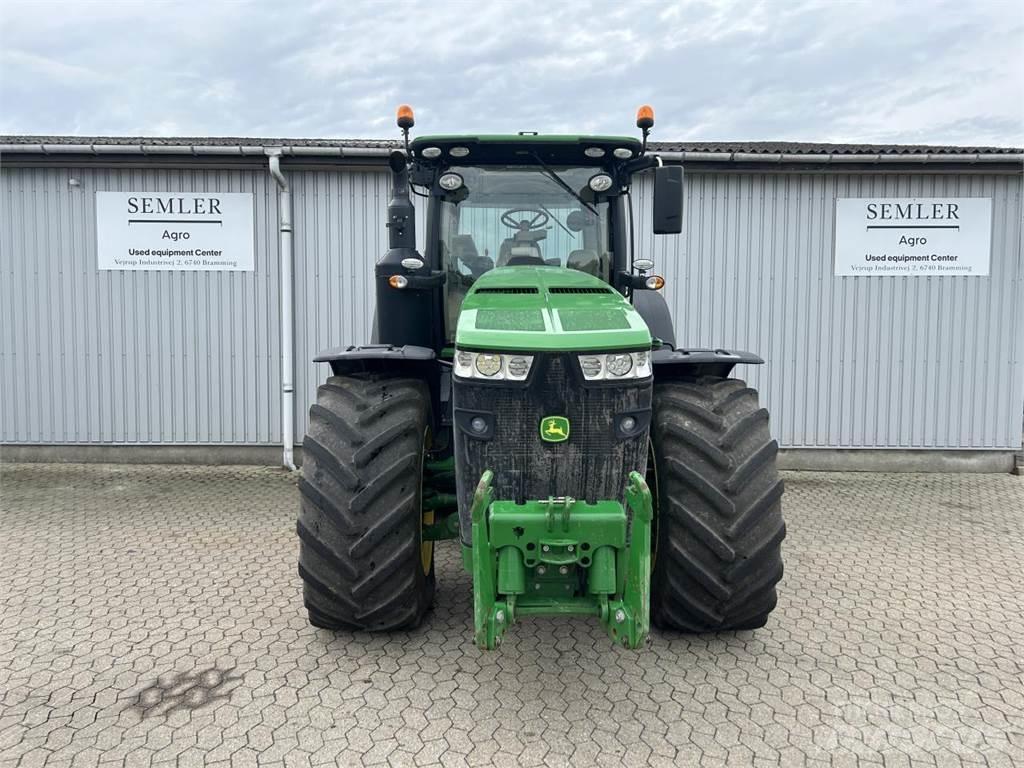 John Deere 8345R Traktoren