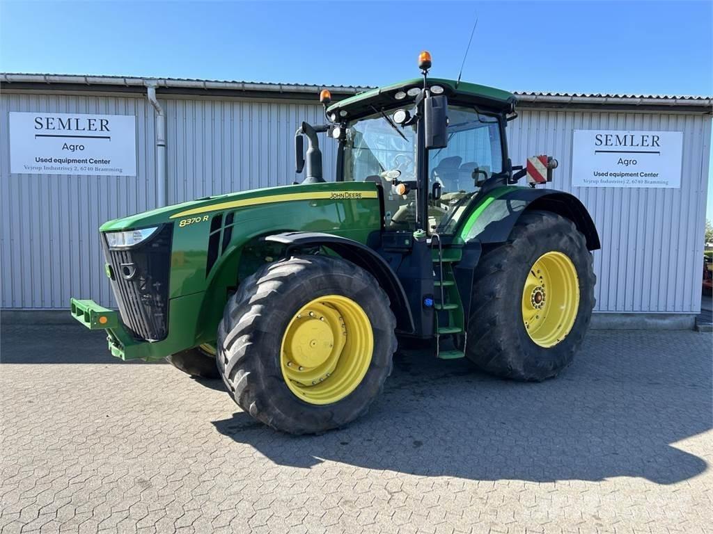 John Deere 8370R Traktoren