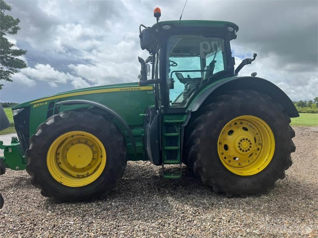 John Deere 8370R Traktoren