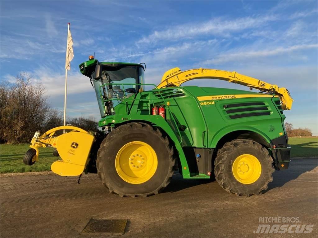 John Deere 8600I Feldhäcksler