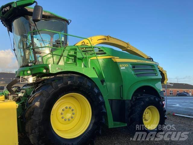 John Deere 8700 Feldhäcksler