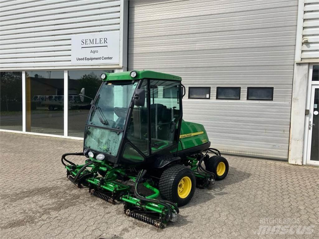 John Deere 8700 A Fairway-Mäher
