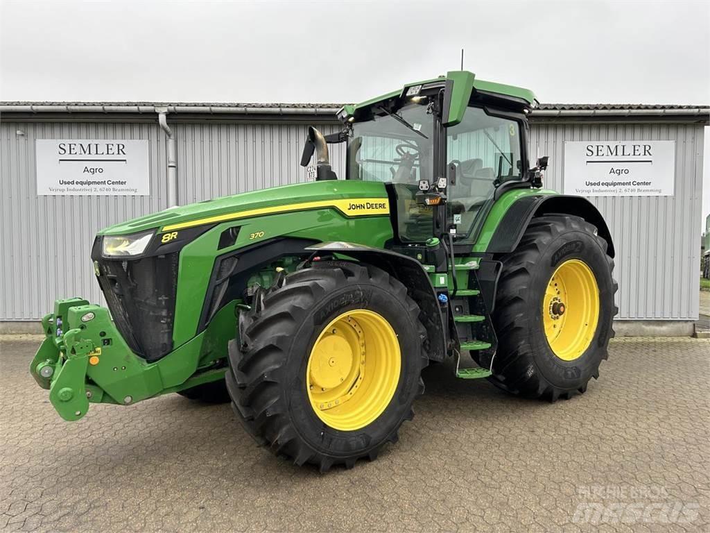 John Deere 8R 370 Traktoren