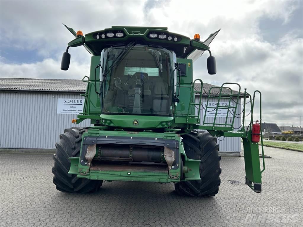 John Deere S690 Mähdrescher