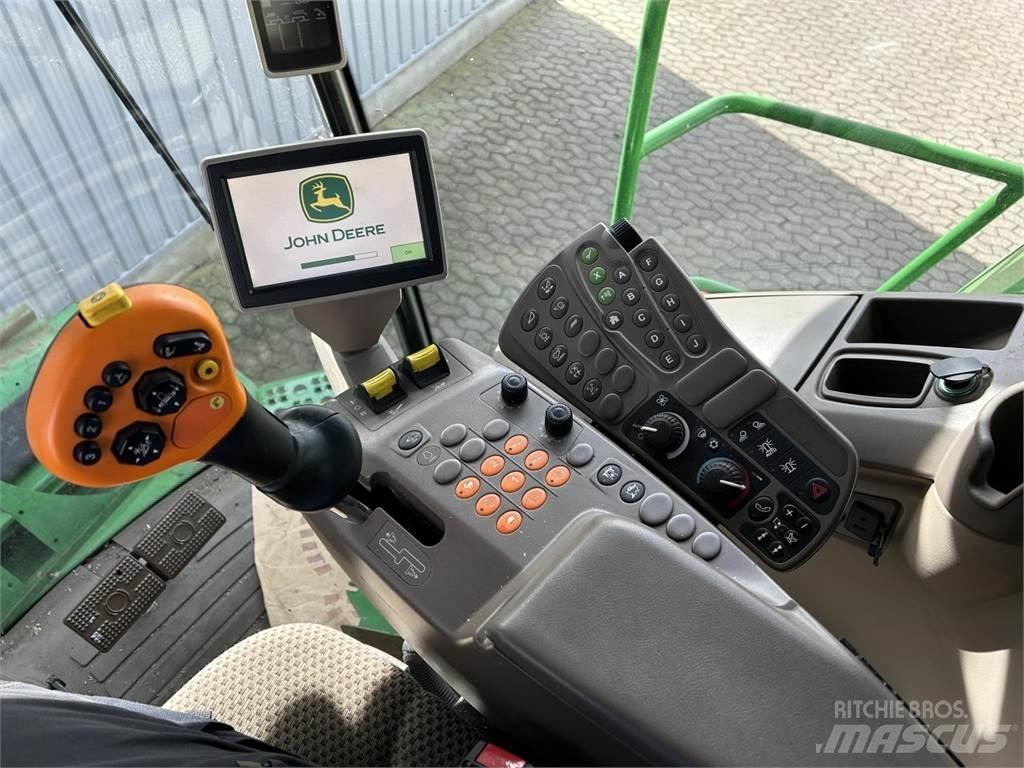 John Deere S690 Mähdrescher