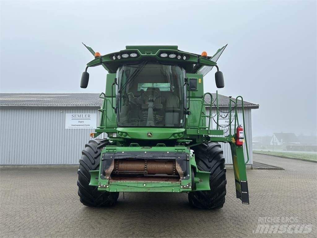 John Deere S690 Mähdrescher