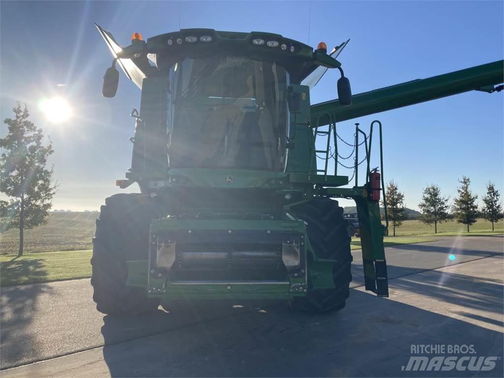 John Deere S690I Mähdrescher