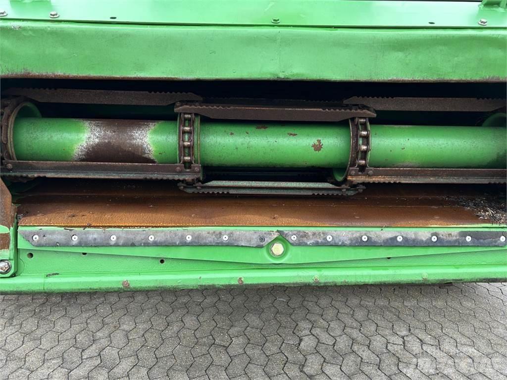 John Deere T670 Mähdrescher