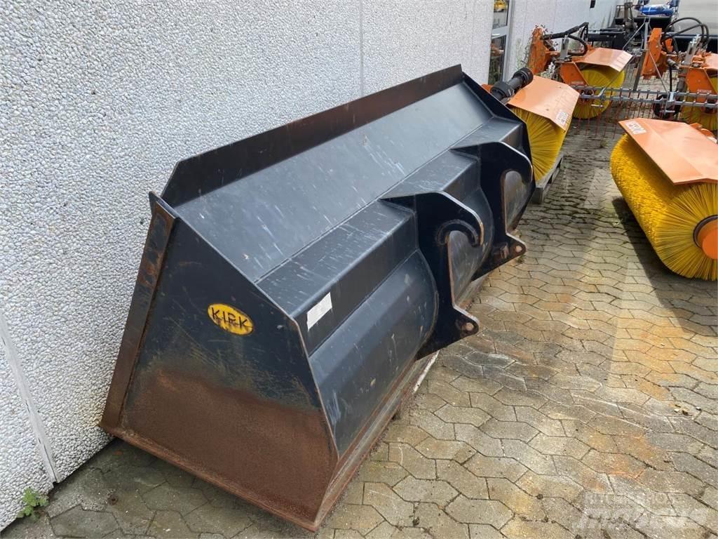 Kirk KS2400 Schaufeln