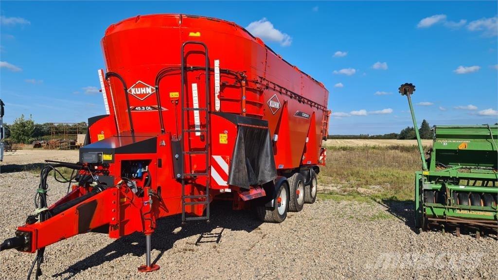 Kuhn 45.3 DL Futtermischwagen