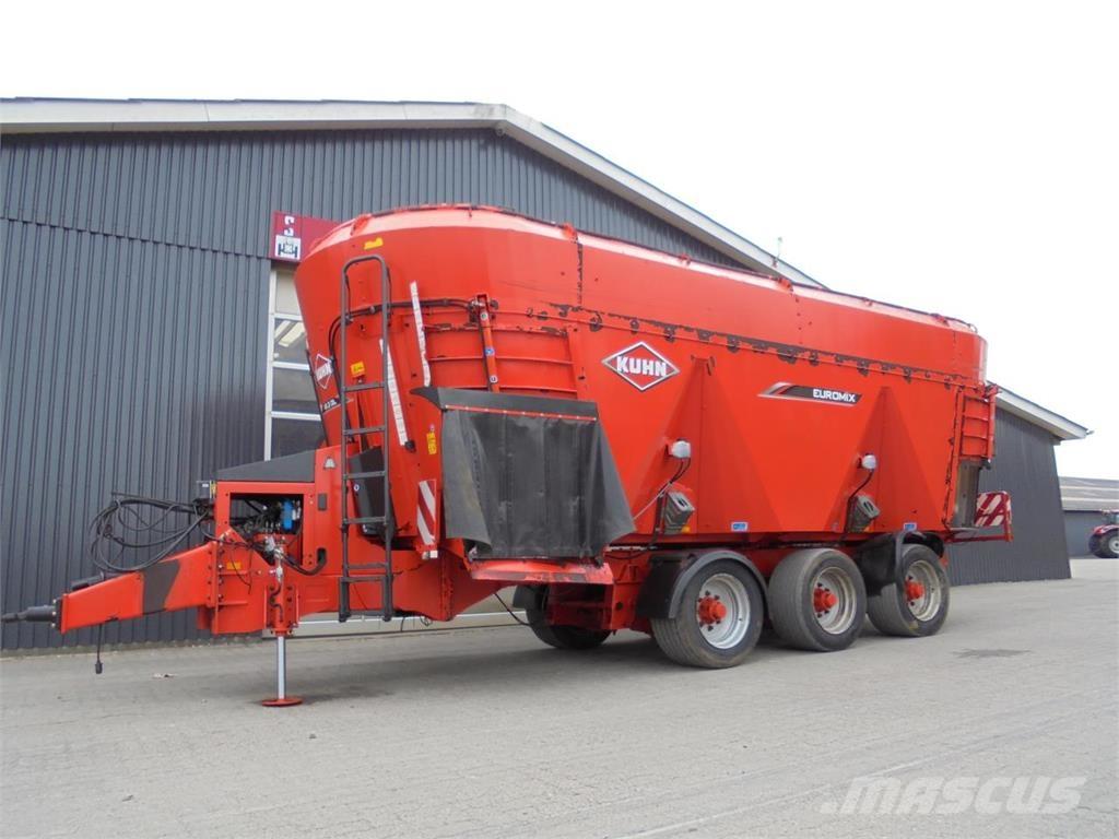 Kuhn 45.3 DL Futtermischwagen