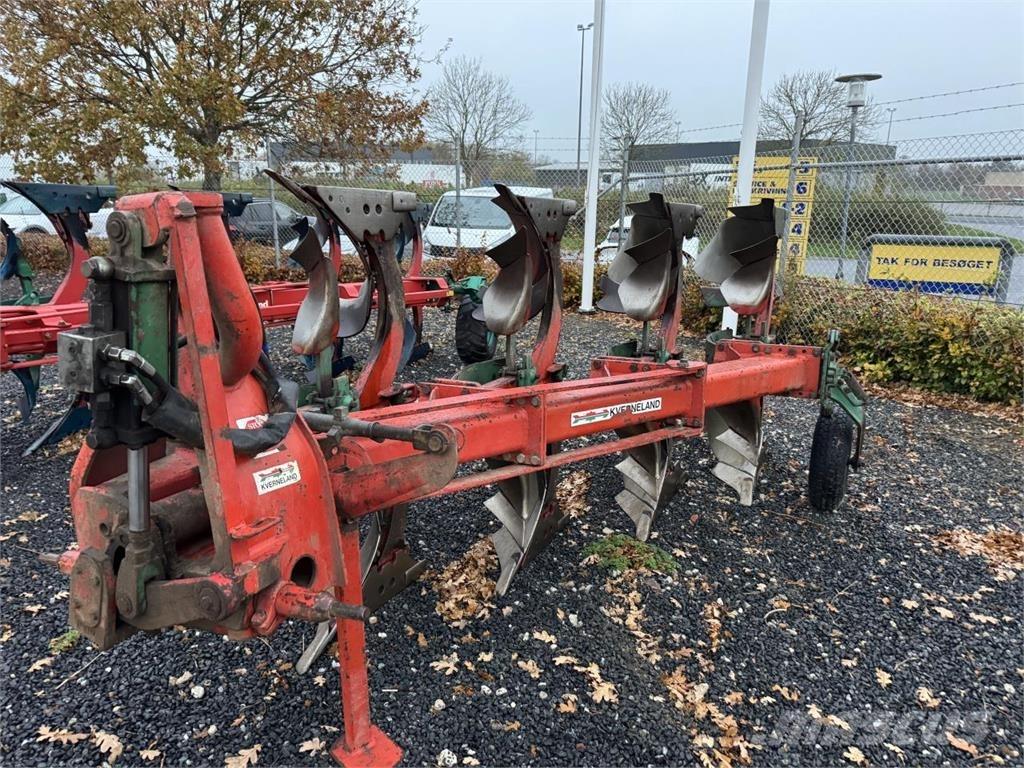 Kverneland 4X14E Wendepflüge