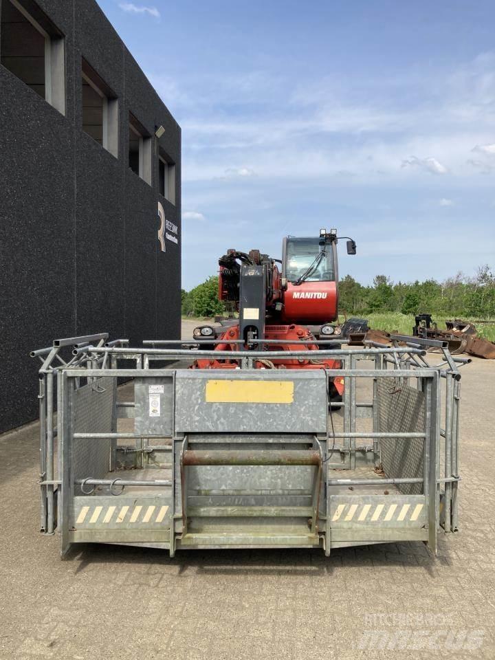 Manitou MRT2540 Teleskoplader