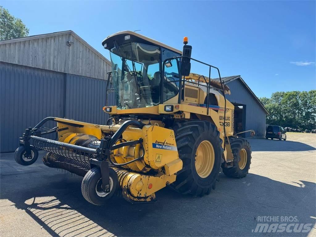 New Holland FX38 Feldhäcksler