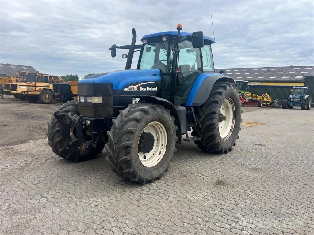 New Holland TM 175 Traktoren