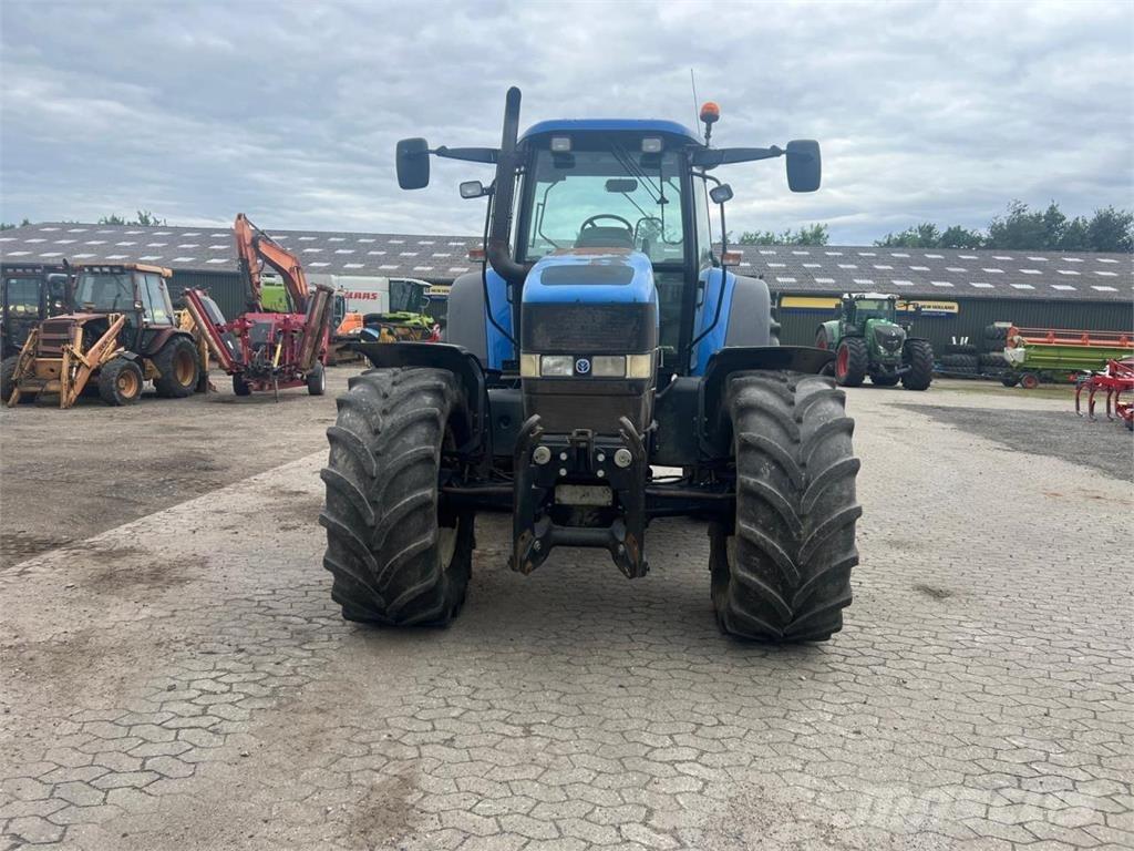 New Holland TM 175 Traktoren
