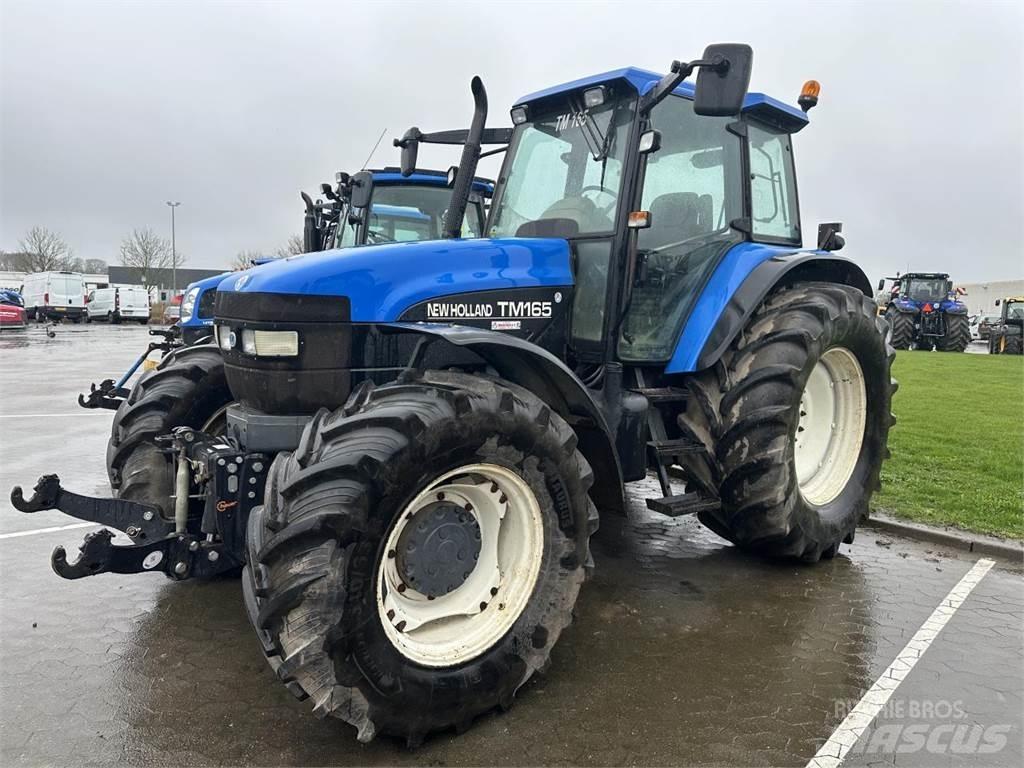 New Holland TM165 Traktoren