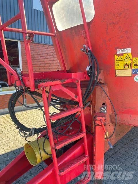 Trioliet 2400 L Futtermischwagen