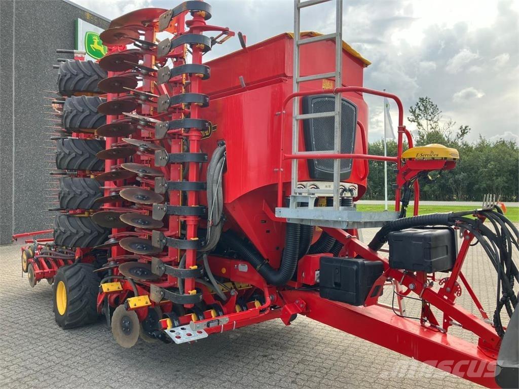 Väderstad 800C Drillmaschinen