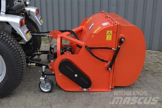  - - -  boxer Kompakttraktor-Aufsätze