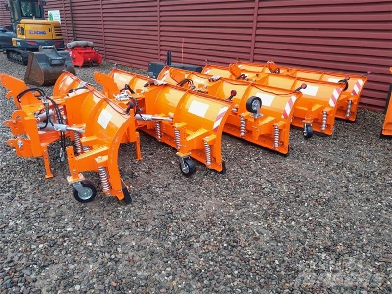 Inter-Tech  Schneeschilde und -pflüge
