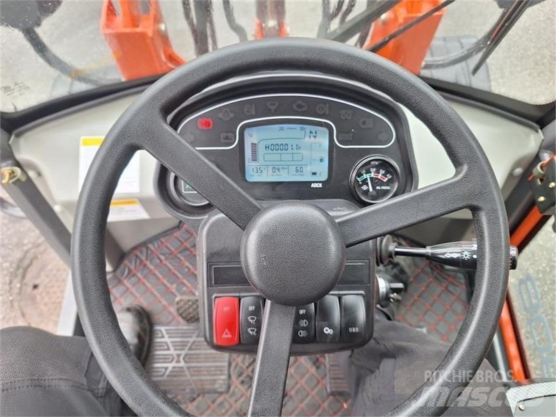  - - -  LE908 Minilader