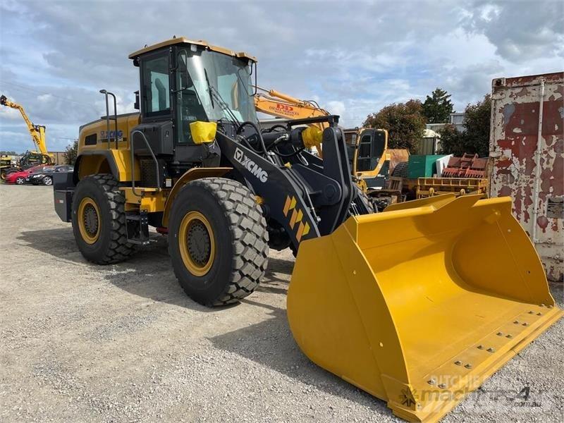  - - -  XCMG 948 Radlader