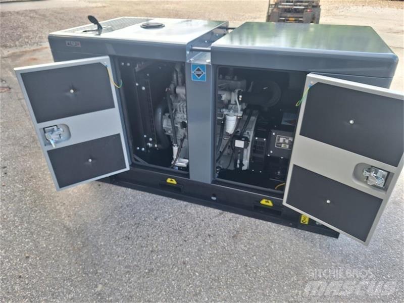  - - -  YTO 18 KWA Andere Generatoren