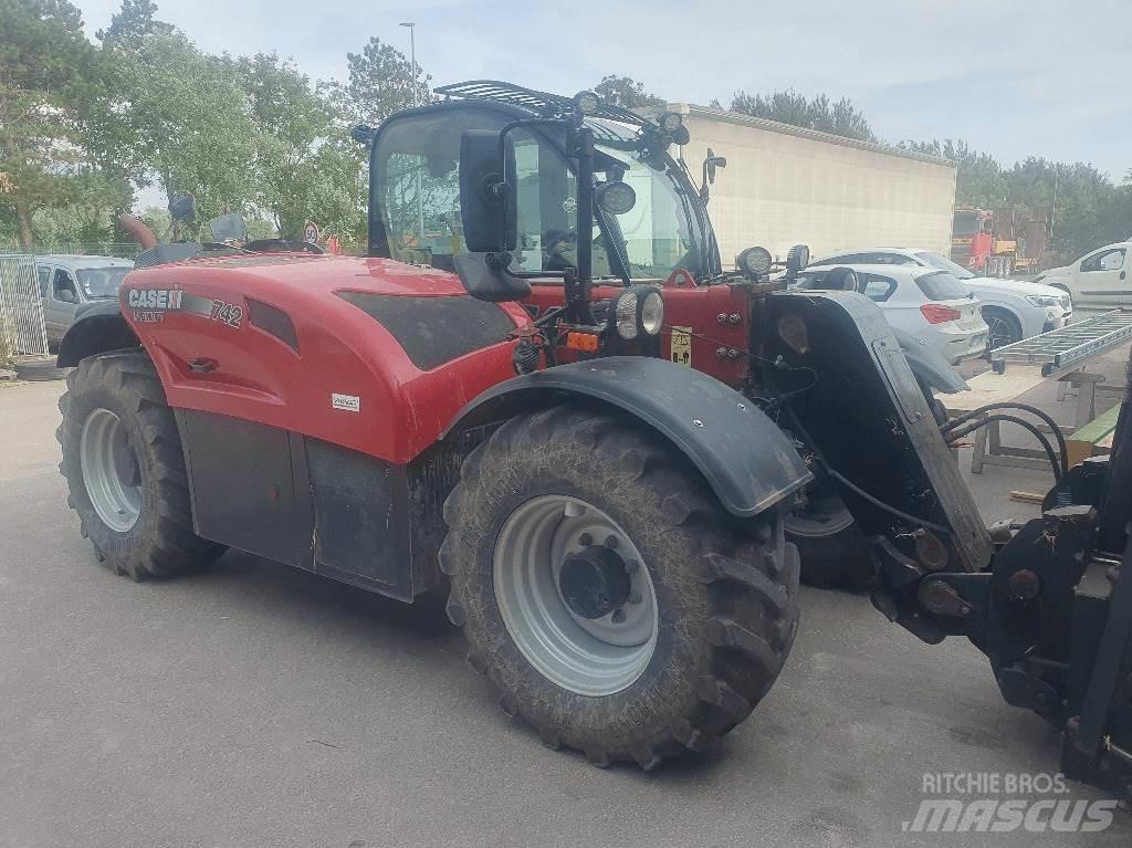 Case IH 742 Traktoren