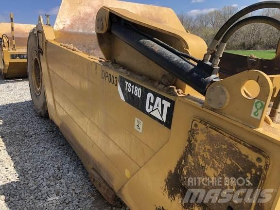 CAT TS180 Traktoren