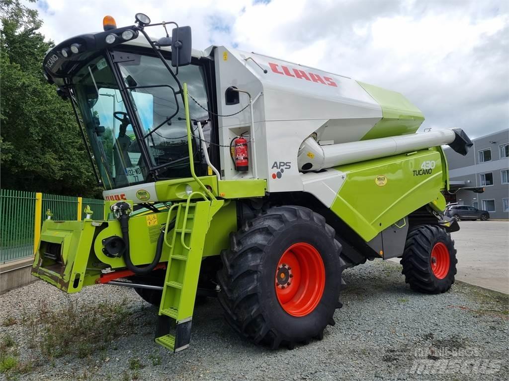 CLAAS 430 Tucano Mähdrescher