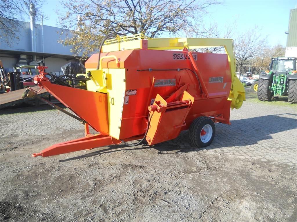 Comag 6M3 Futtermischwagen