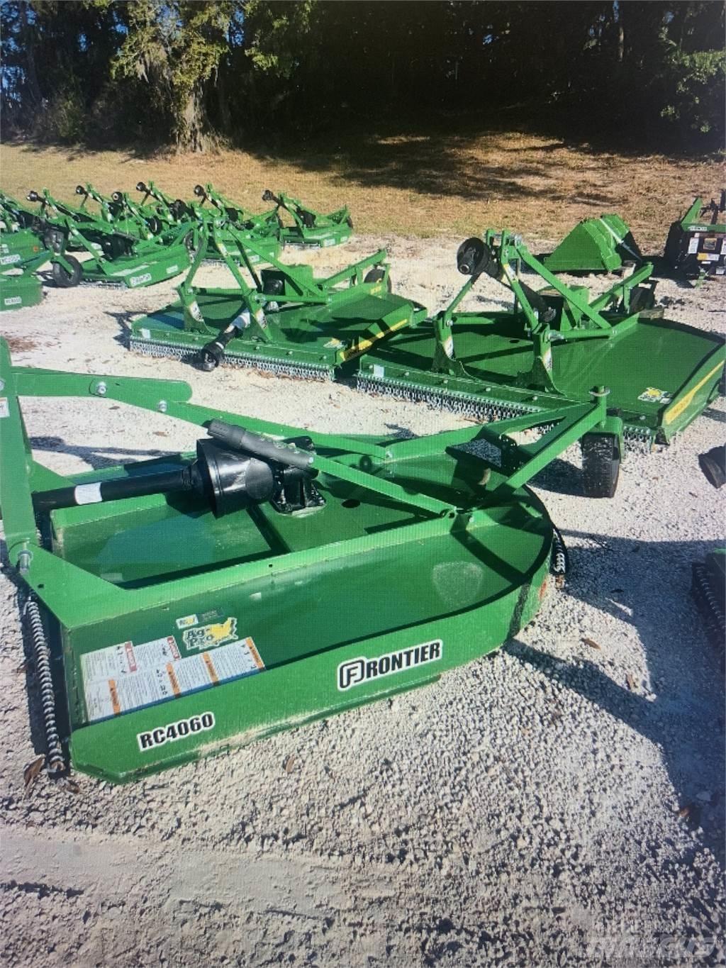 Frontier RC4060 Ballenschredder, -schneider und -wickler
