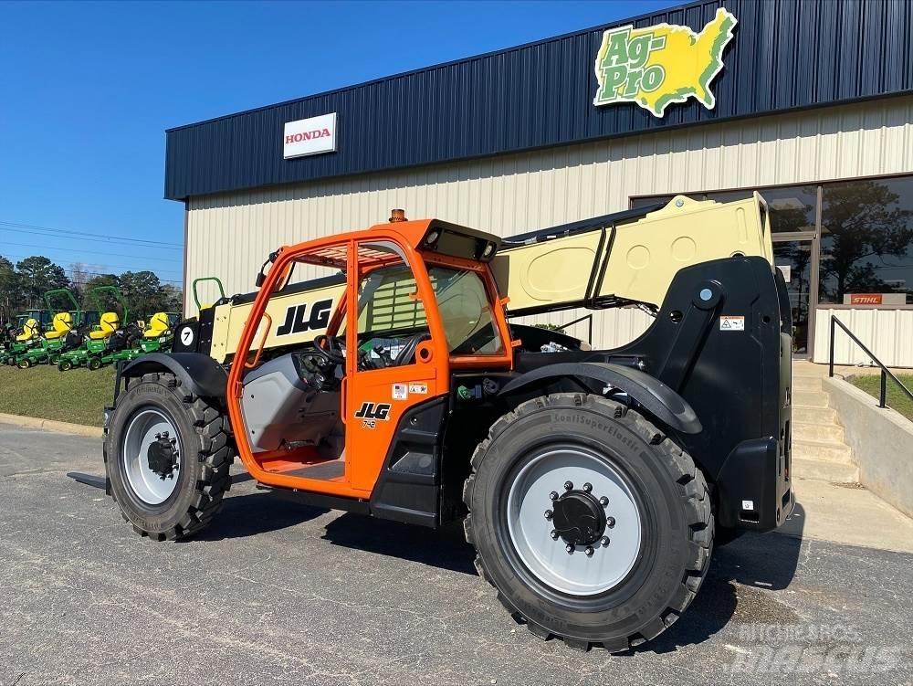 JLG 742 Teleskoplader