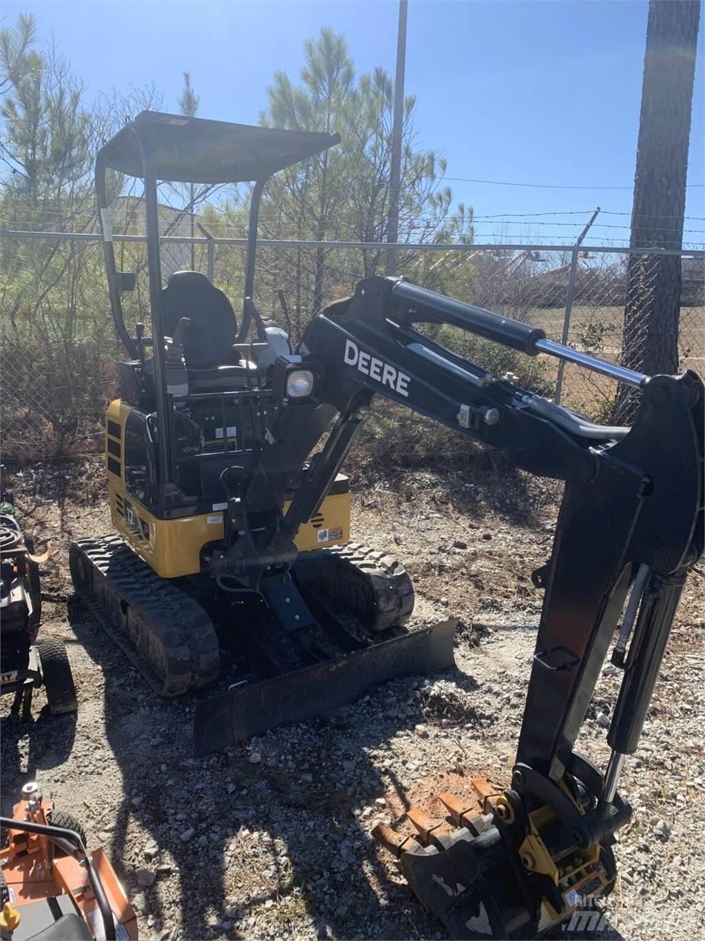 John Deere 17P Long Reach Bagger