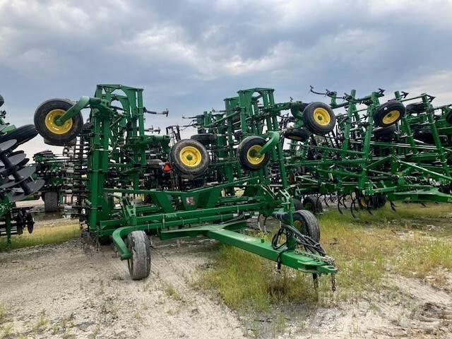John Deere 2210 Grubber