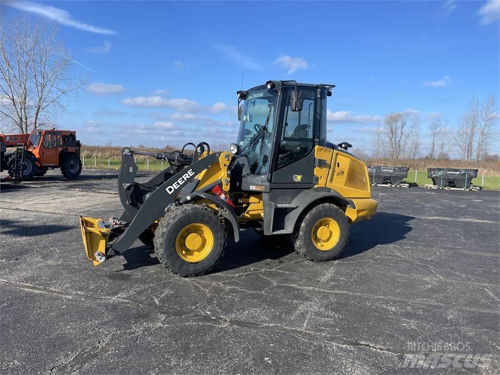 John Deere 244L Minilader