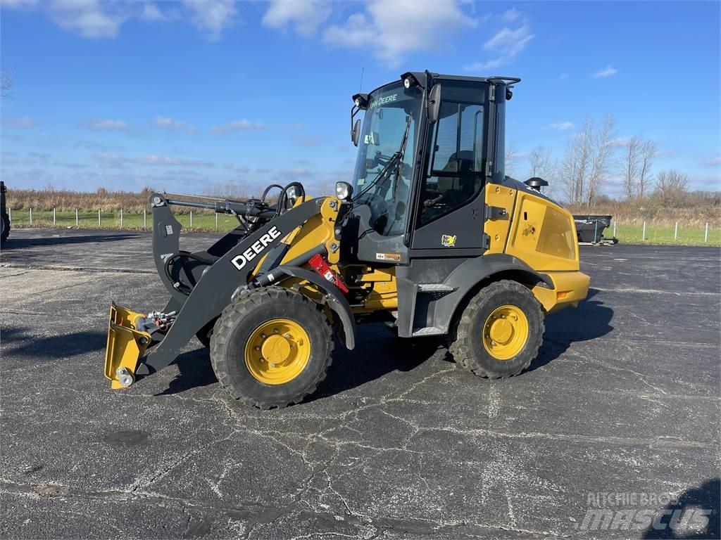 John Deere 244L Minilader