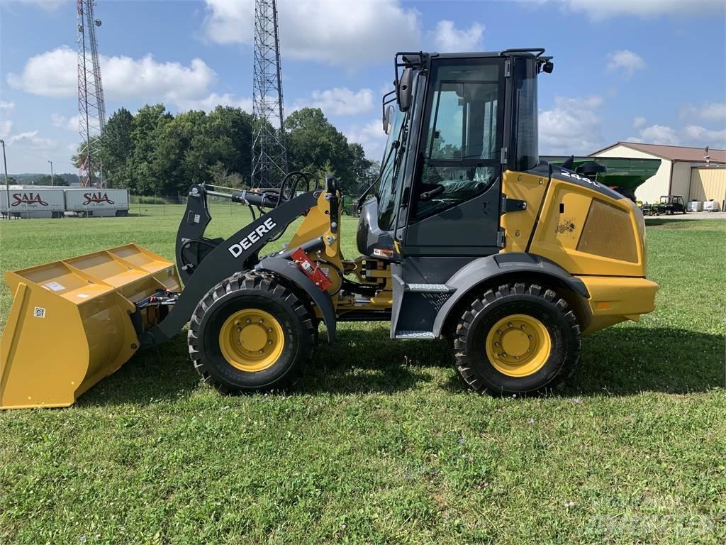 John Deere 244L Radlader