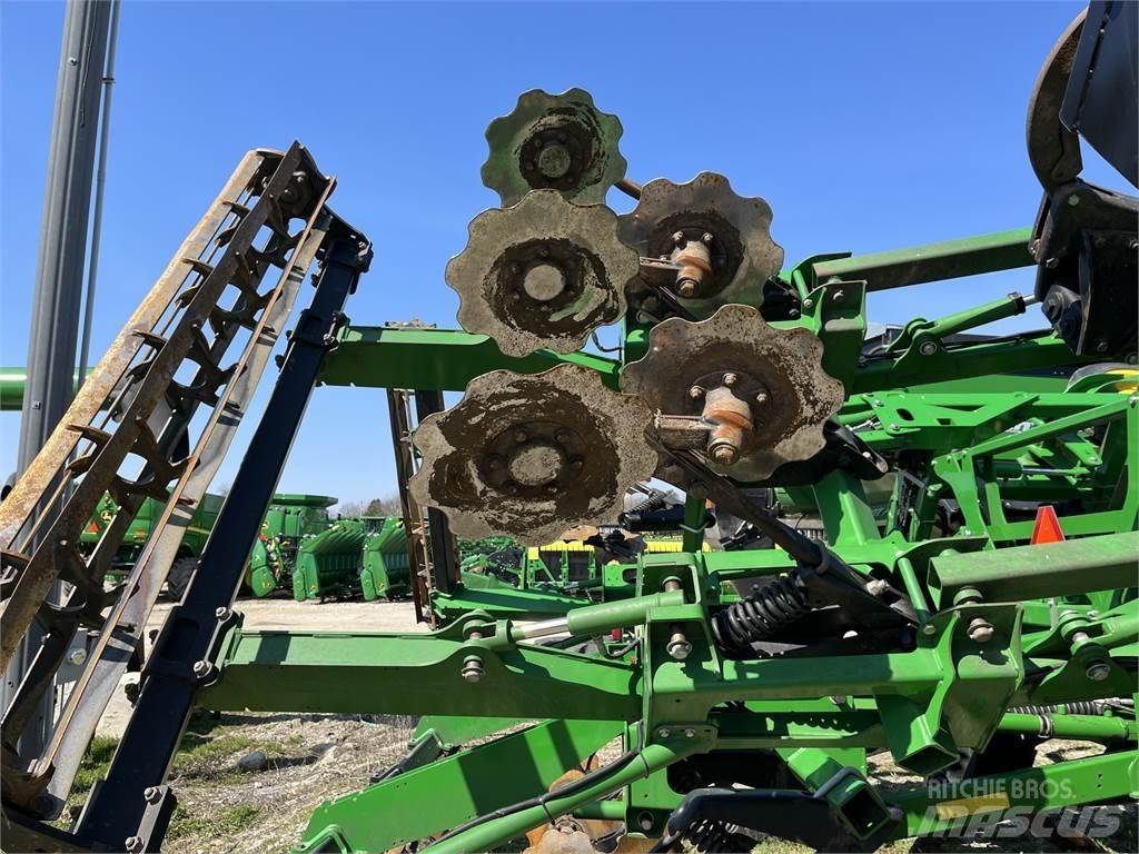 John Deere 2730 Sonstige Bodenbearbeitung