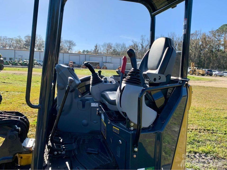 John Deere 30 P Minibagger < 7t