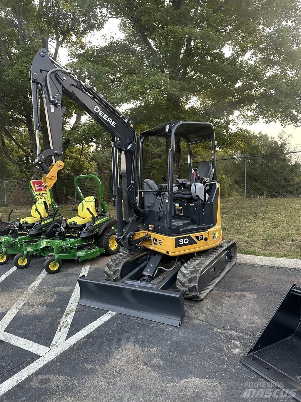 John Deere 30 P Minibagger < 7t