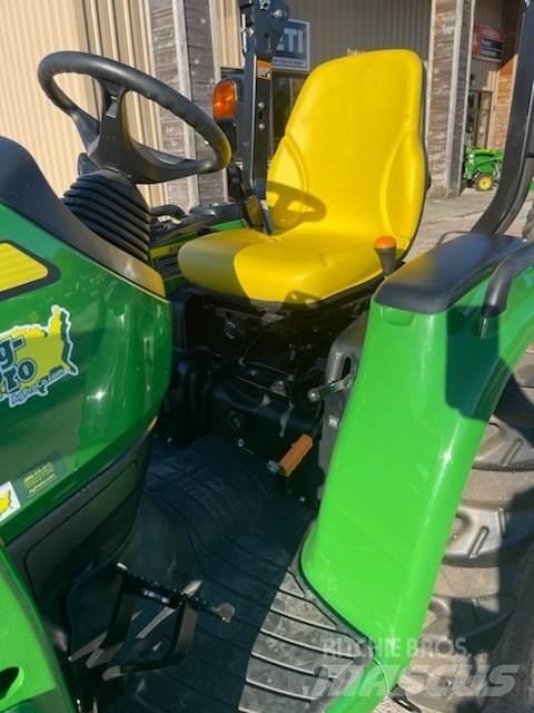 John Deere 3033R Kleintraktoren